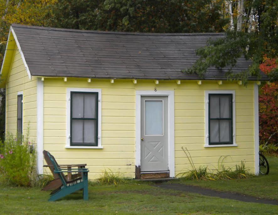 Готель Katahdin Cabins Millinocket Екстер'єр фото